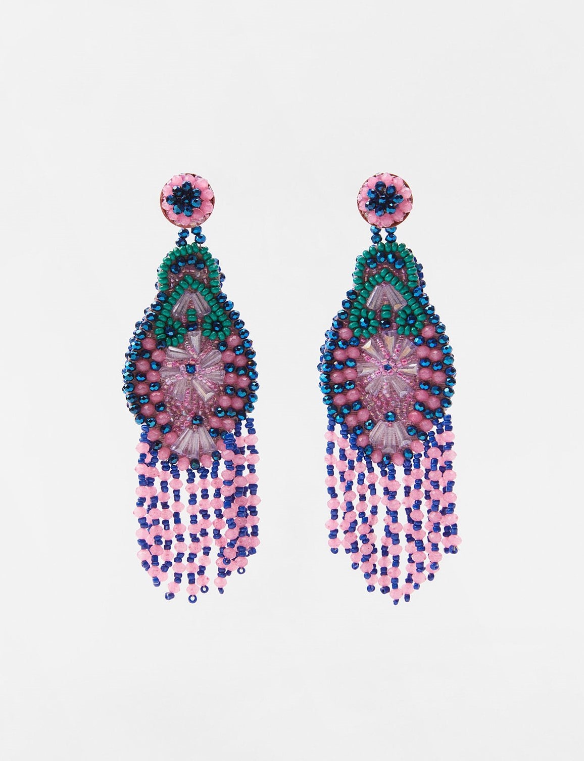 Boucles d'oreilles longues en perles, Zara (17,95 euros).