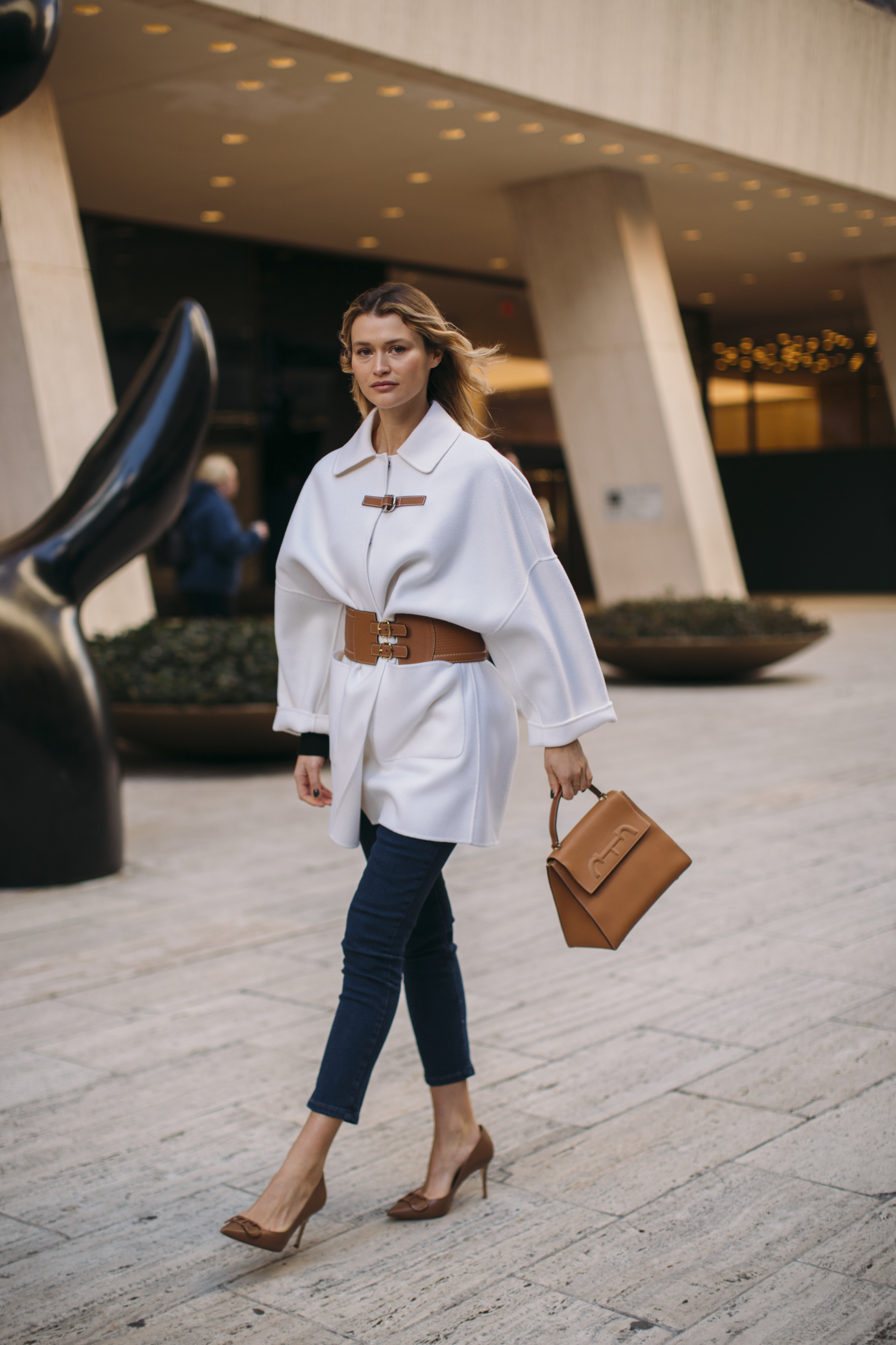 Jennifer Aniston précise pantalons skinny sont tendance 2024 portent comme