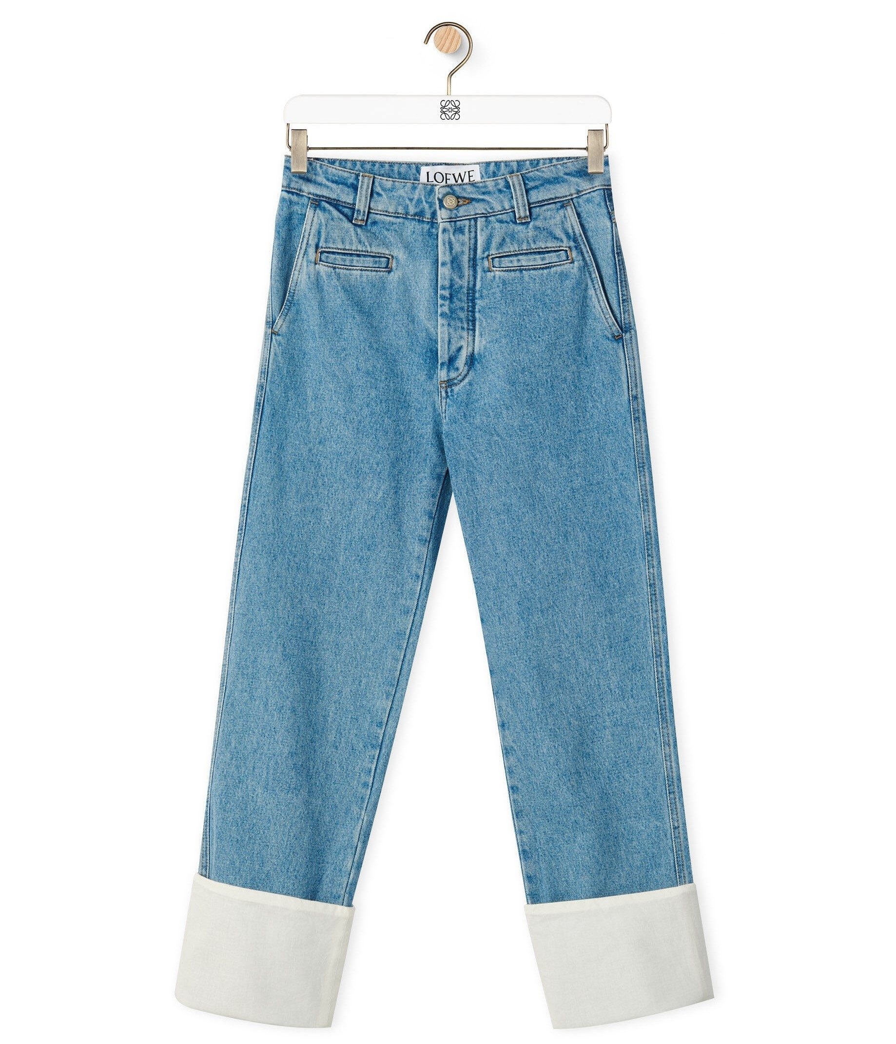 Un jean, Loewe.