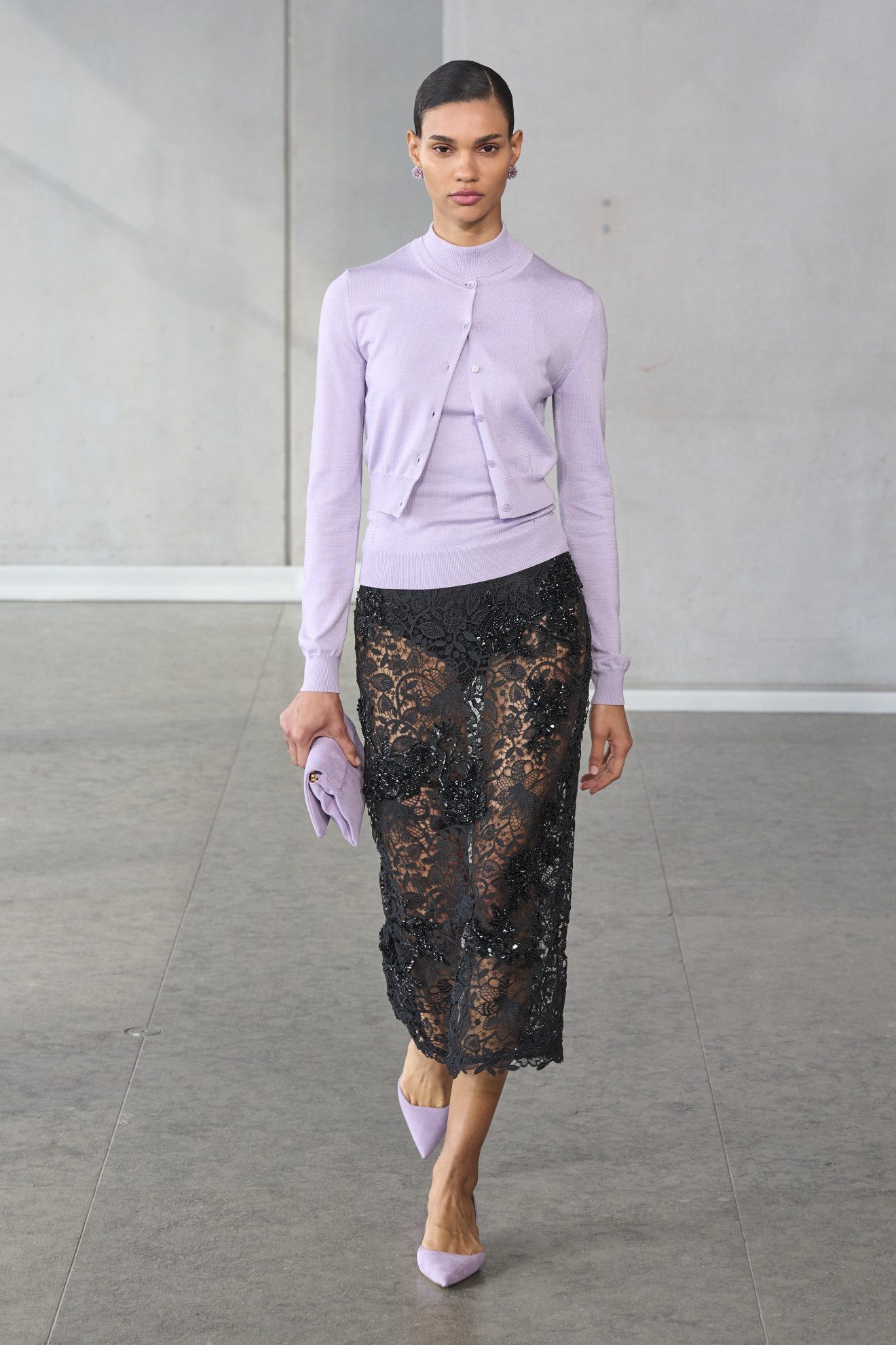 La jupe midi avec dentelle vue au défilé Carolina Herrera.