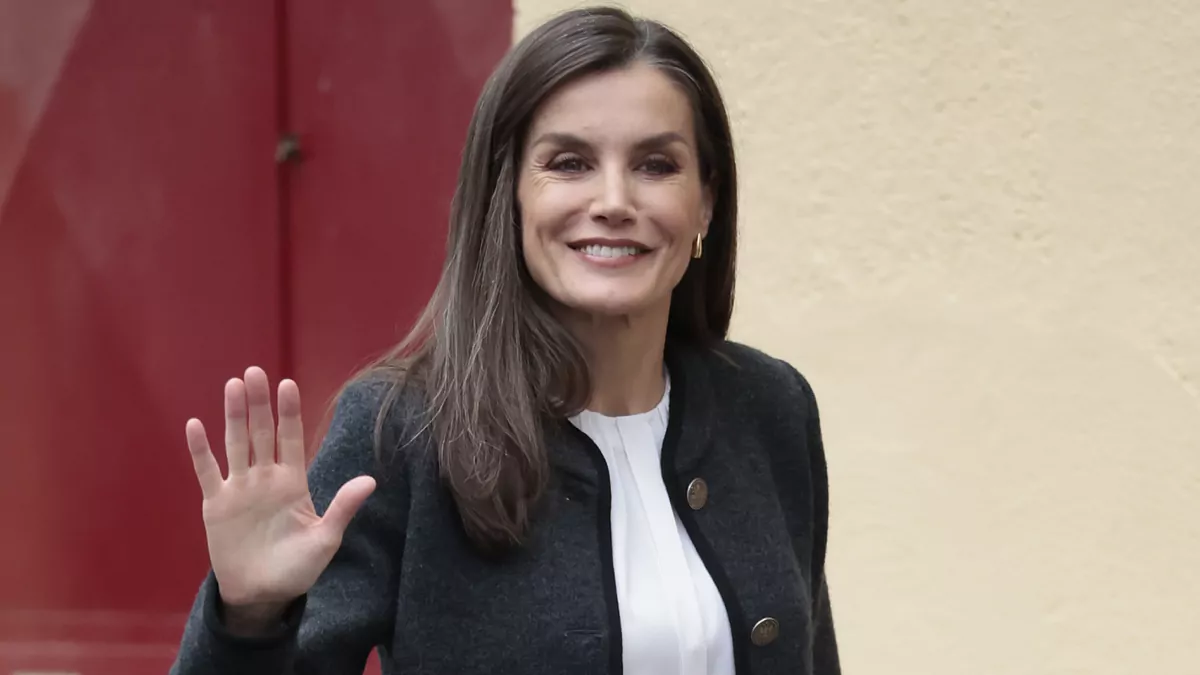 La veste autrichienne de la reine Letizia, plus élégante qu'un blazer et d'un créateur espagnol
