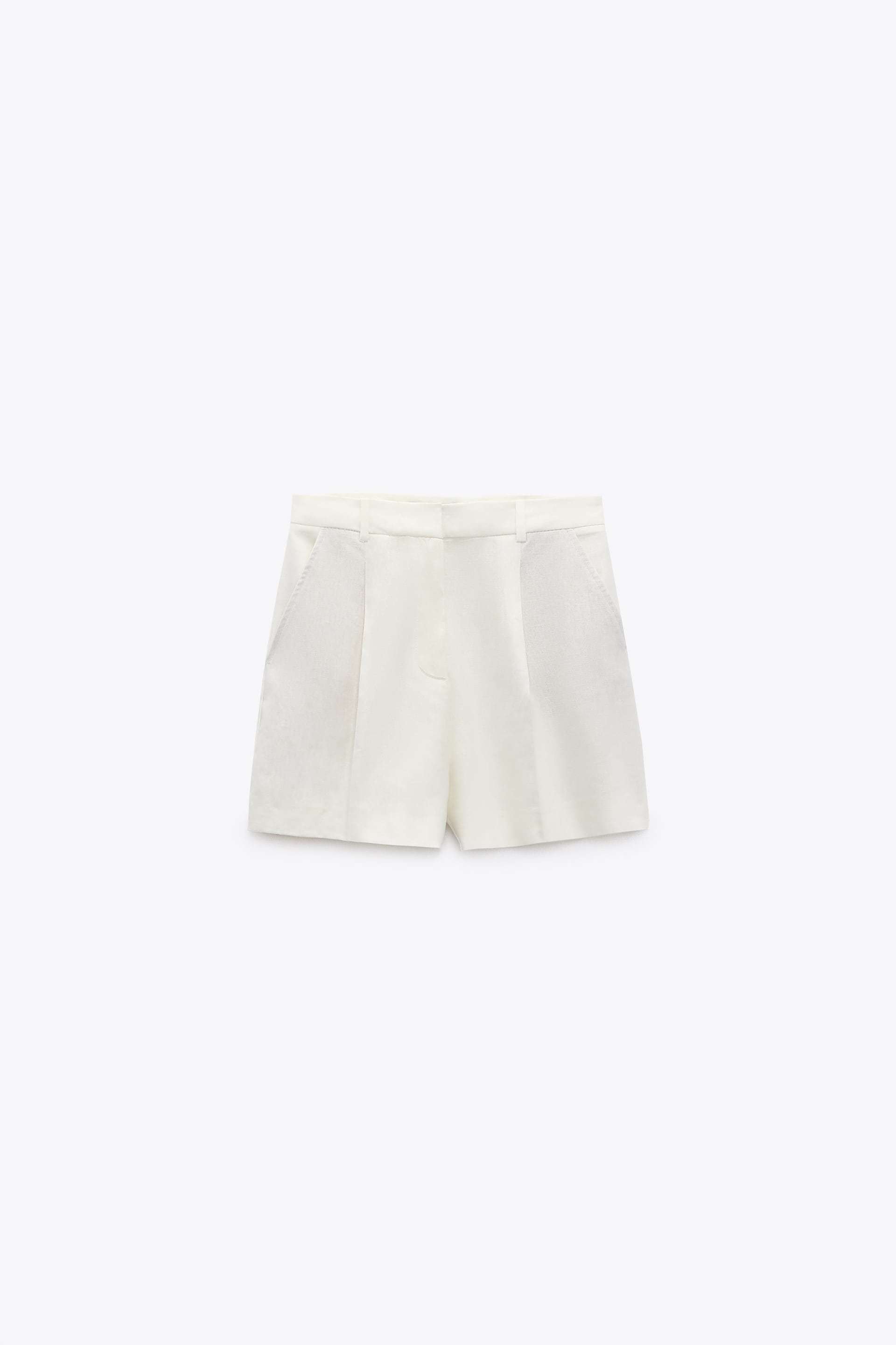 Short en lin mélangé Zara (17,99 euros).