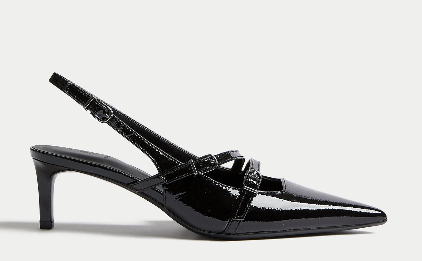 Chaussures à bride arrière en cuir verni M&S (65 euros).