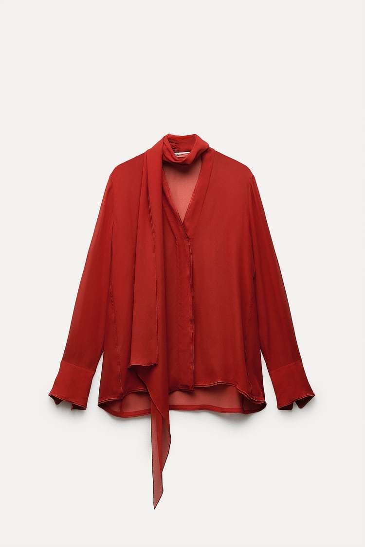 Chemisier en solde Zara.