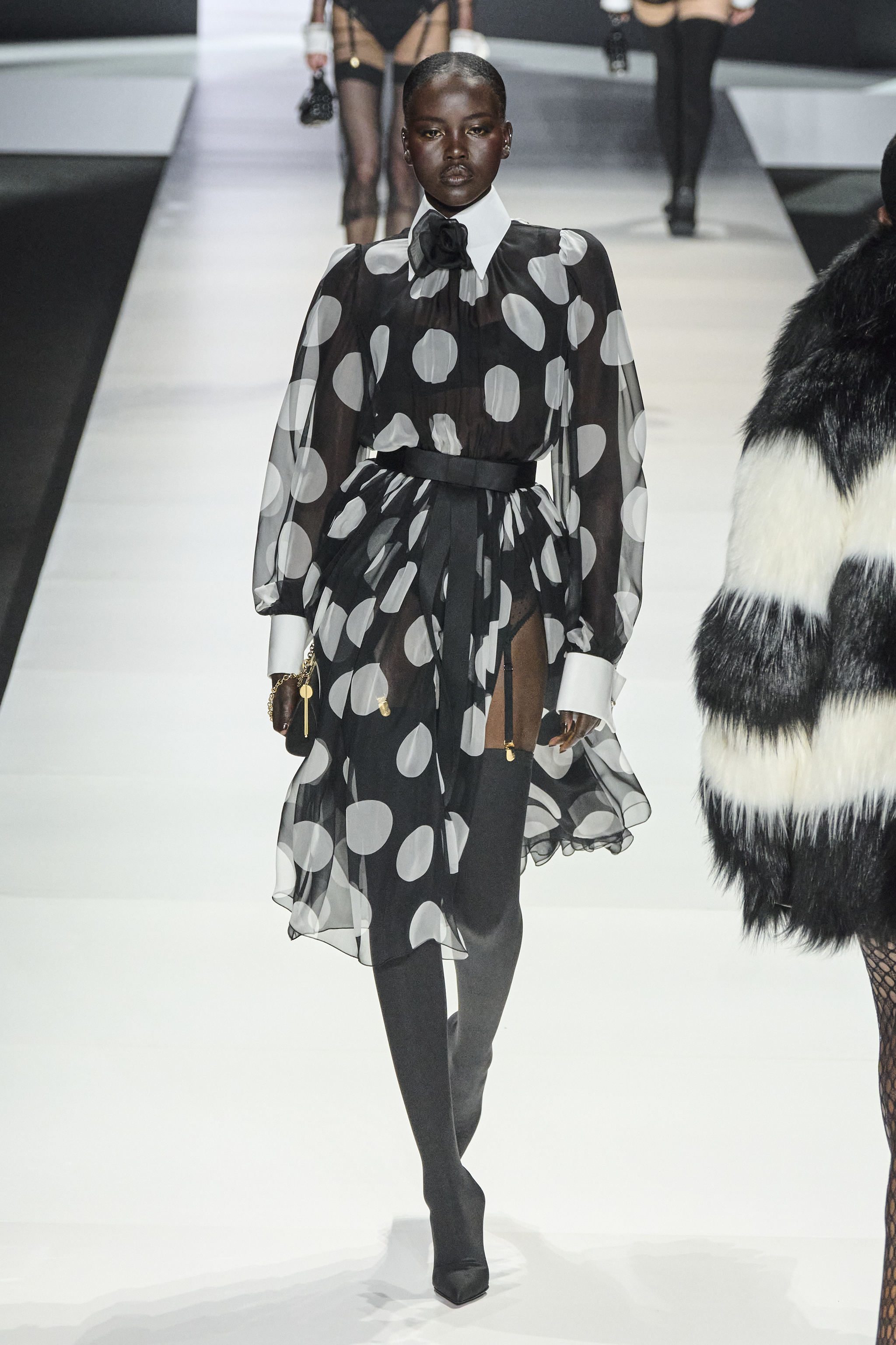 Robe à pois, défilé Dolce & Gabbana printemps-été 2024.