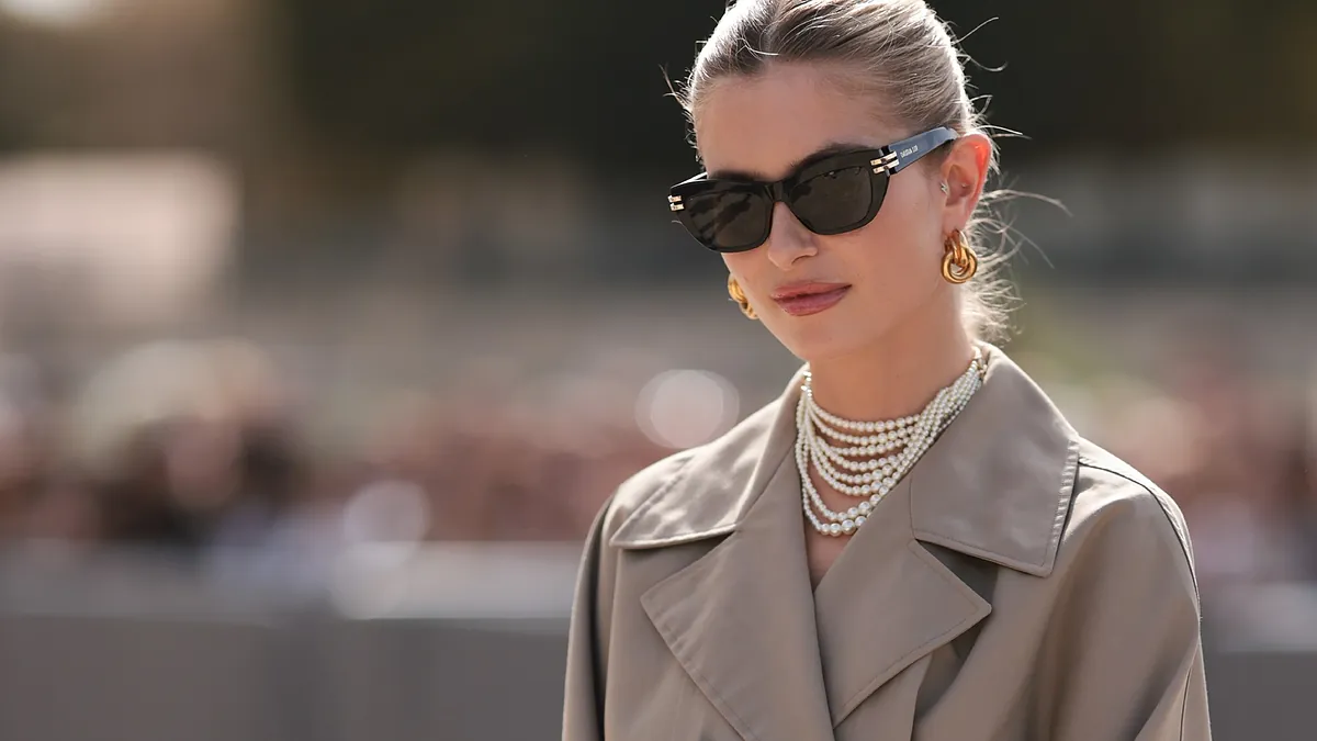 Manuel d'utilisation du collier de perles Zara selon une styliste Telva
