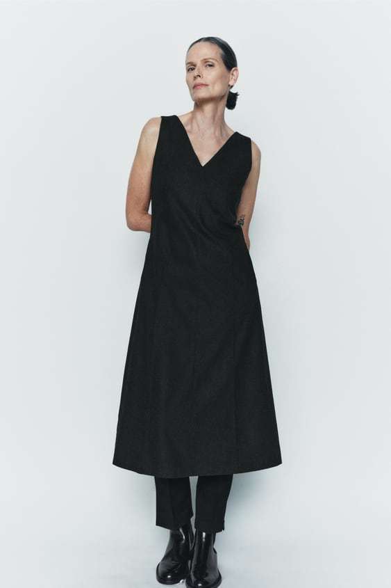 Robe noire Zara.
