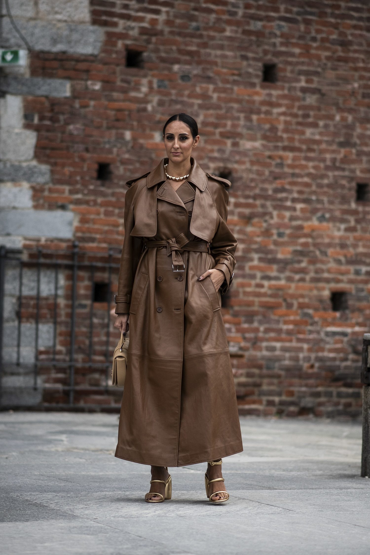 Trench-coat en cuir.