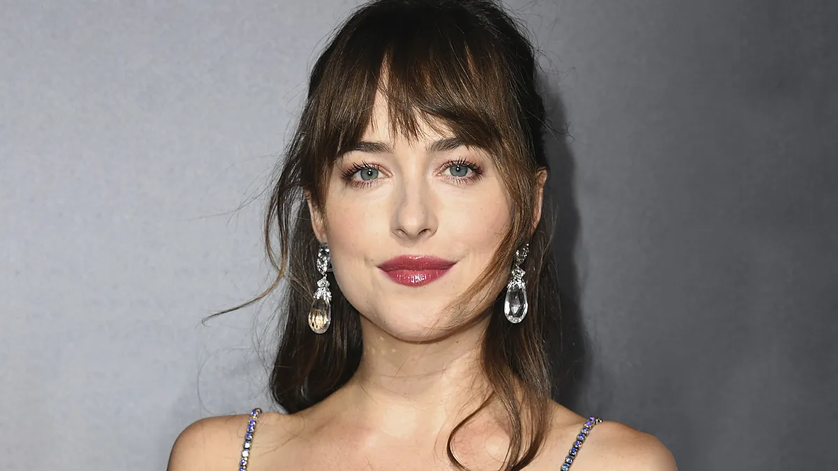 Dakota Johnson et la stratégie qu'elle a suivie pour être la véritable égérie du style de ce printemps