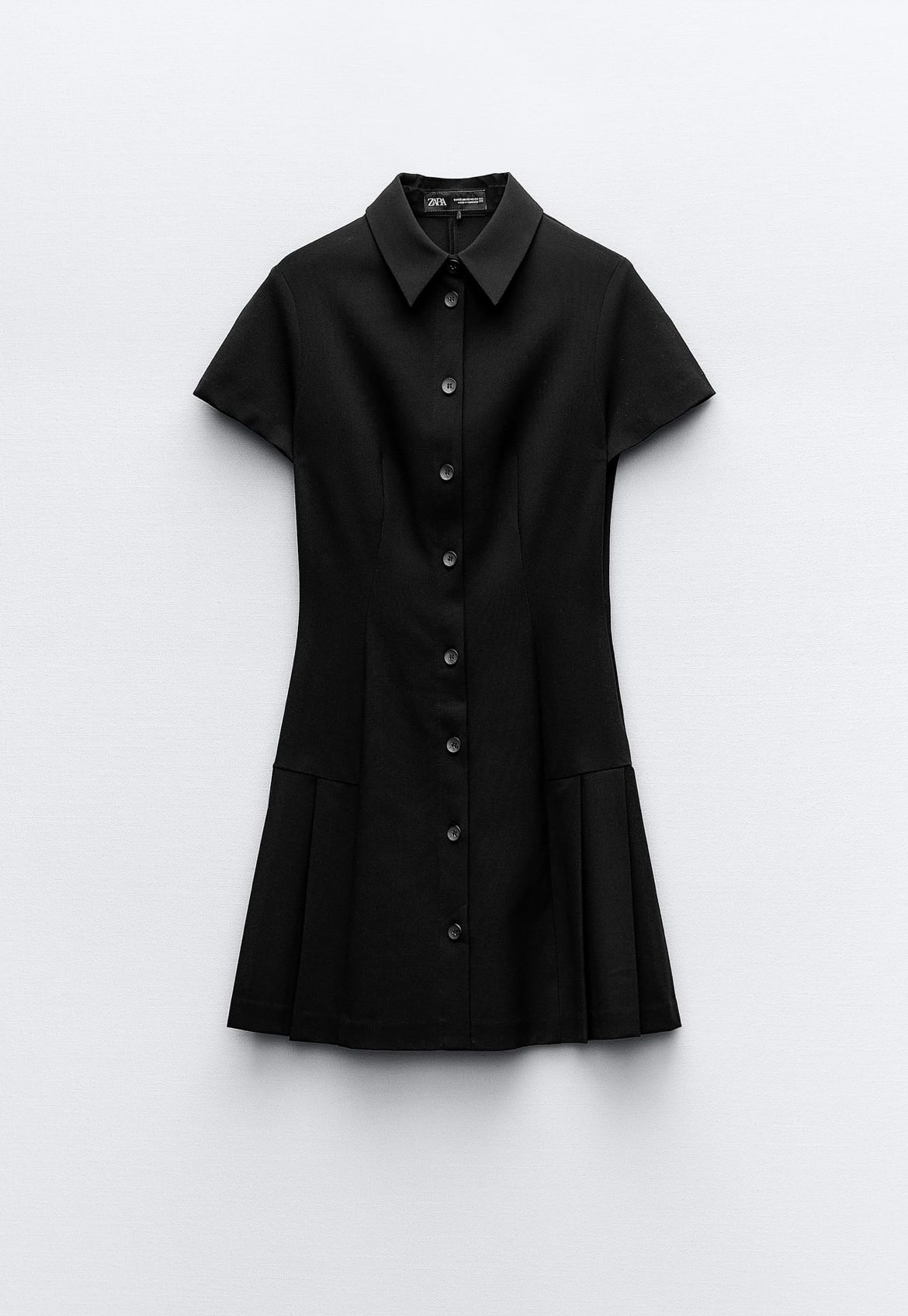 Des vêtements Zara qui semblent provenir de marques de luxe