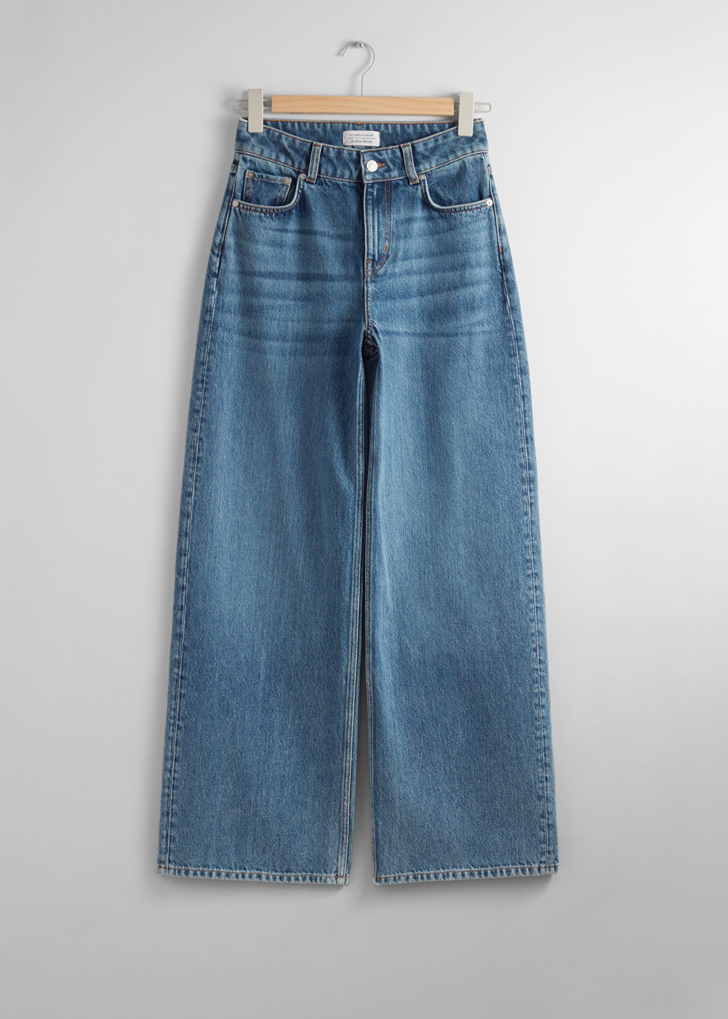 Jean de & Other Stories (99 euros).