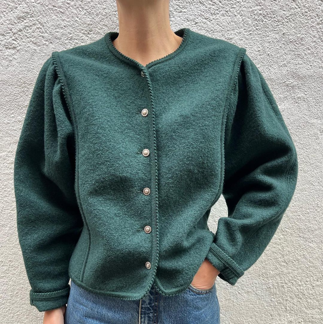 Veste autrichienne de son père et de sa mère.