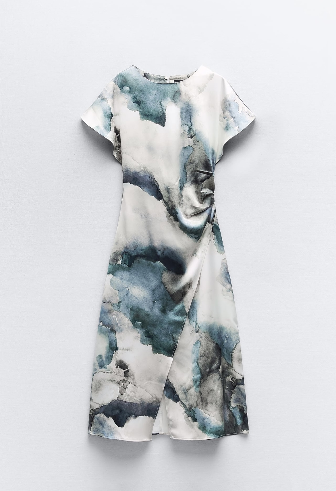 Les robes midi préférées des rédactrices de mode