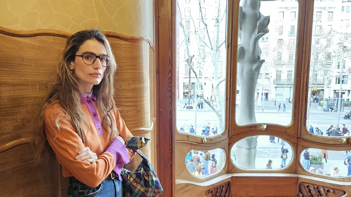 Alejandra Domnguez a le pull au col tendance 2024 qui est notre préféré