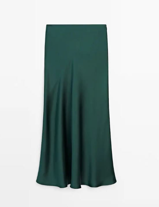 Jupe longue en satin de la collection Studio de Massimo Dutti (99,95 euros).