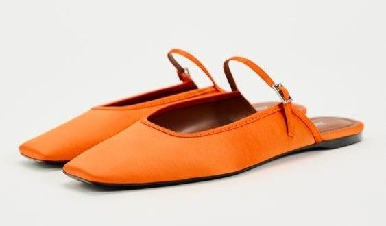 Mules orange Zara.