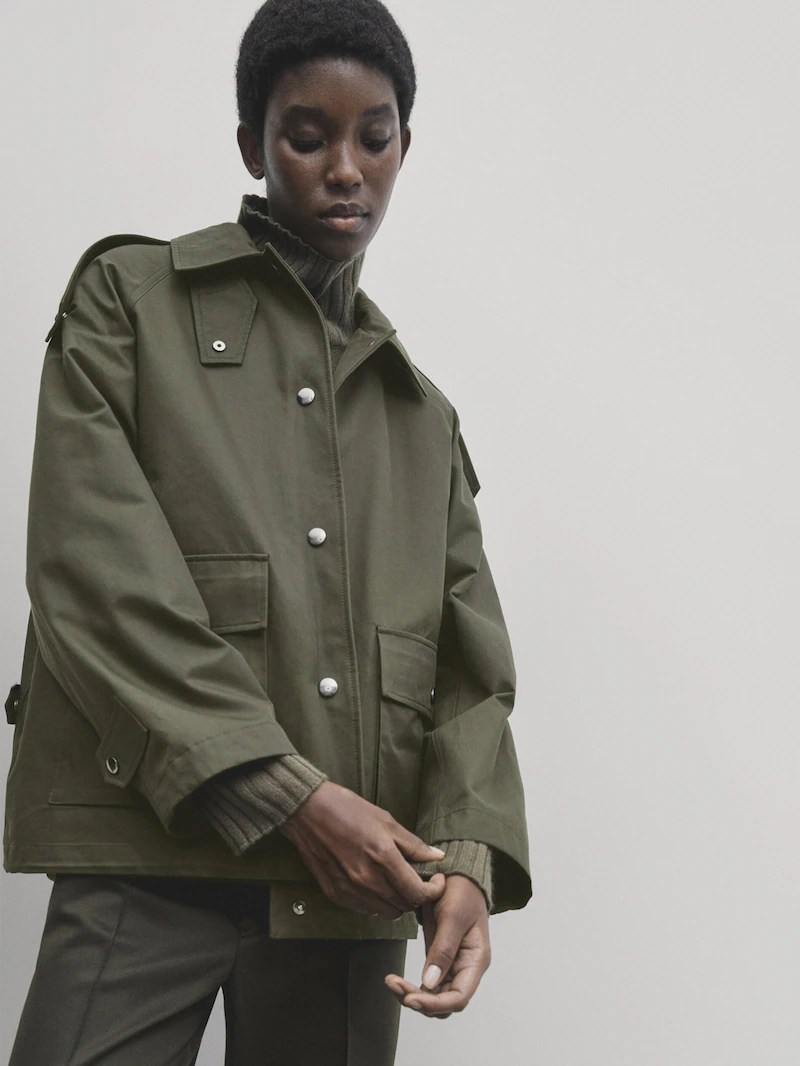Parka courte avec intérieur amovible par Massimo Dutti (129 euros)
