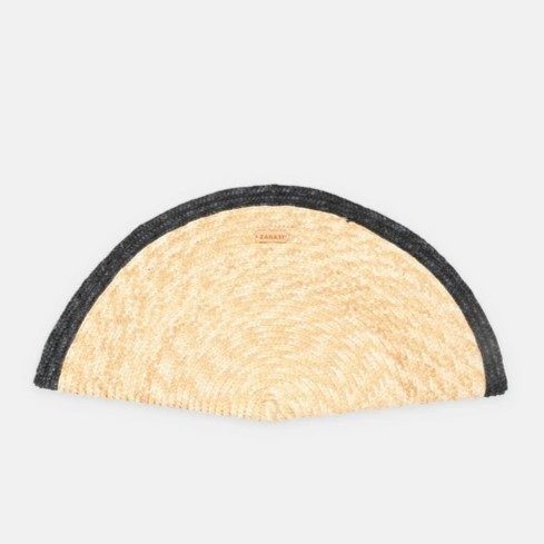 Sac éventail Zahati, pour donner une touche spéciale aux robes des invités.