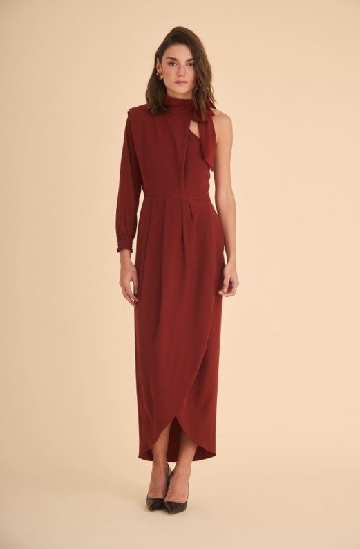 Robe d'invité douillette, avec une manche et nœud au cou