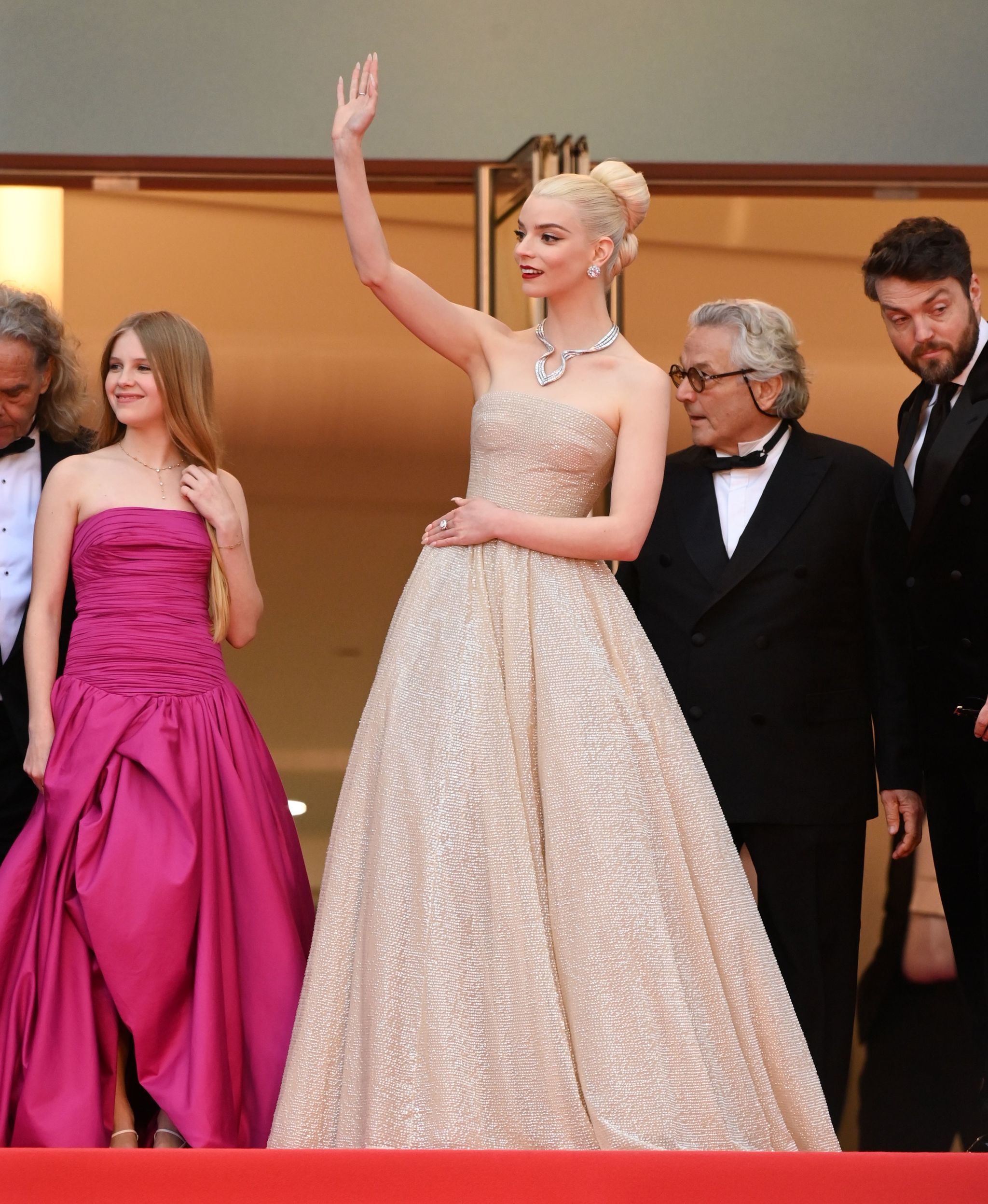 Anya Taylor diva Cannes robes sont plus belles l'on verra festival