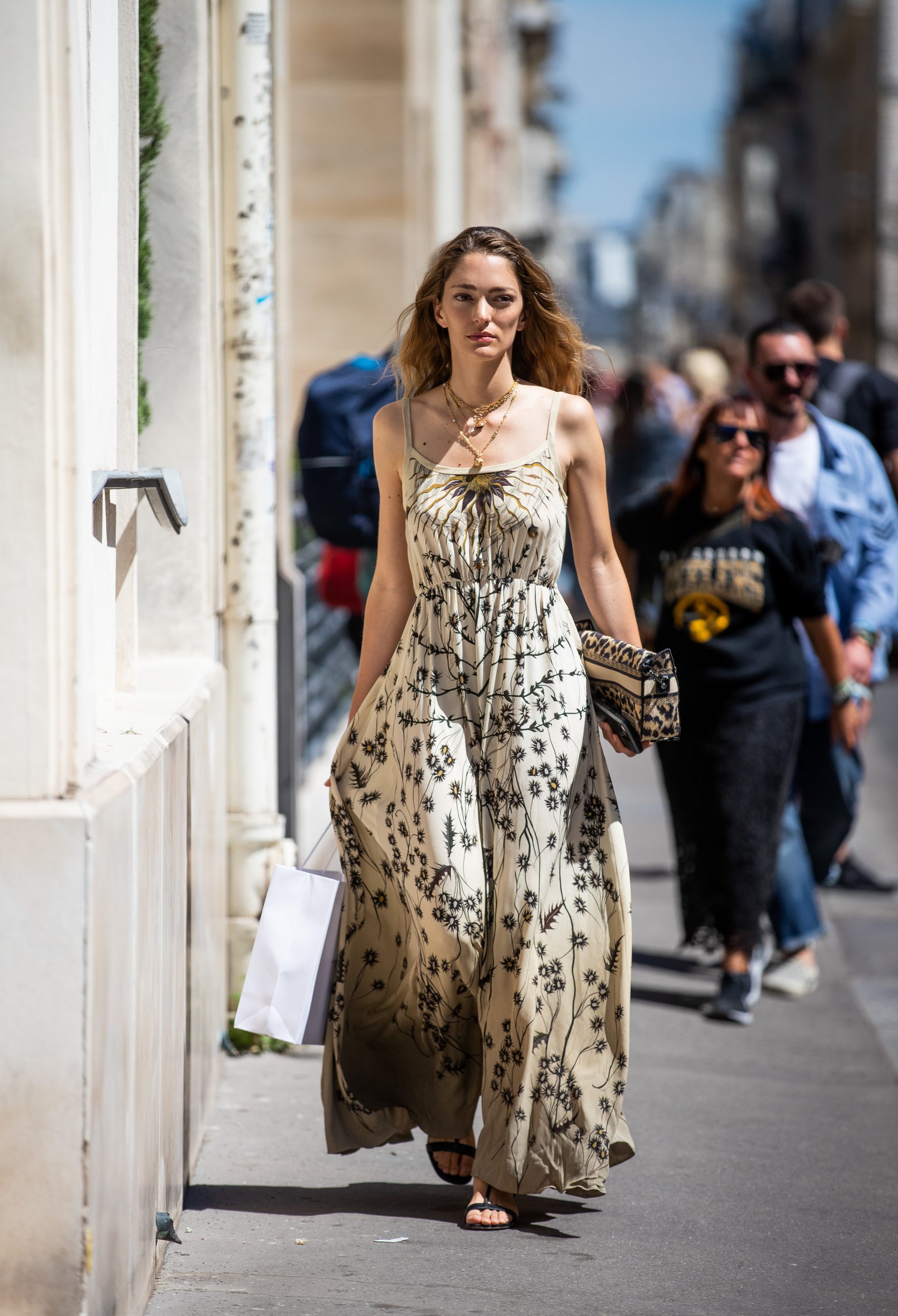 Sofía Sánchez de Betak avec une robe boho.