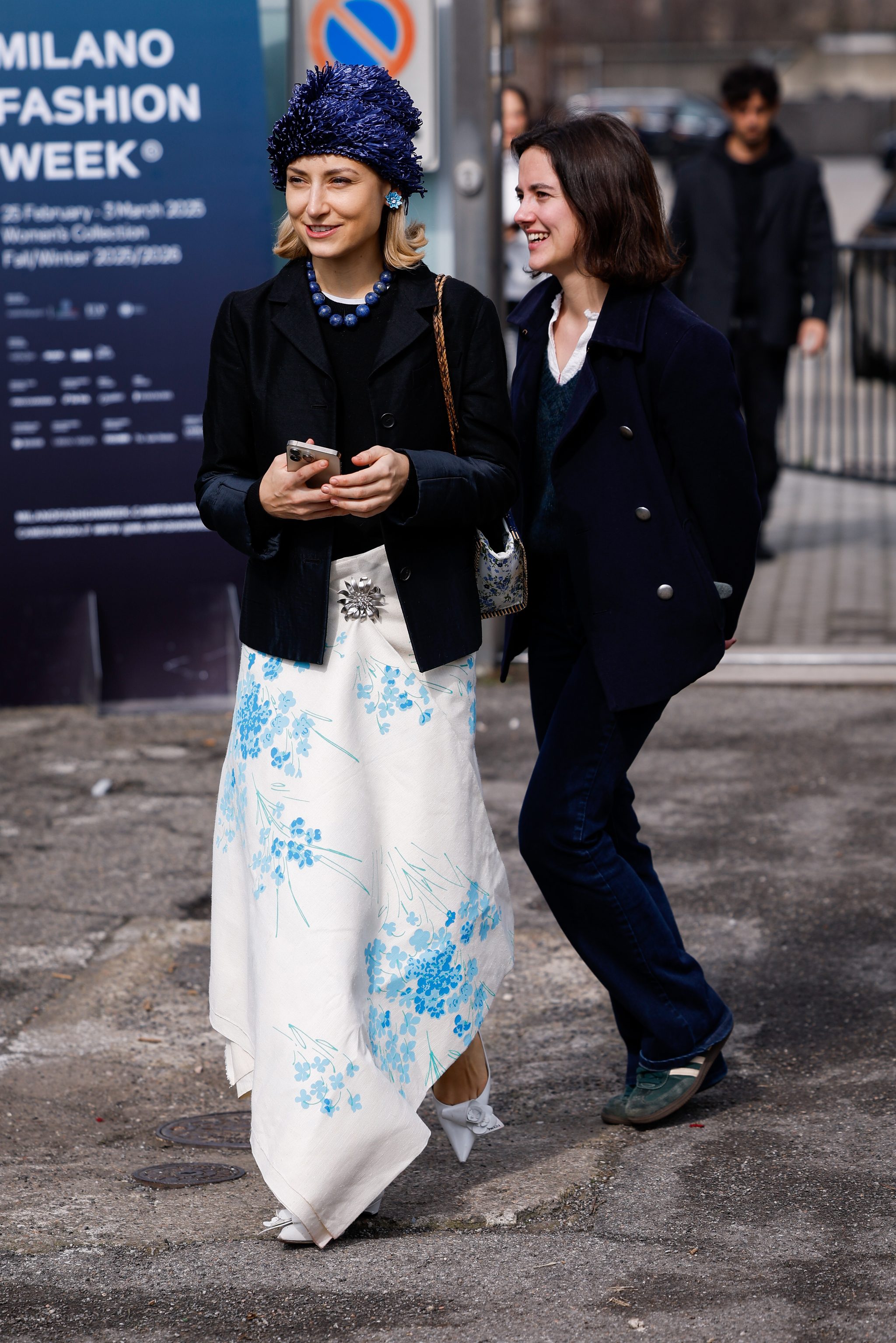 Jenny Walton avec une jupe asymétrique.