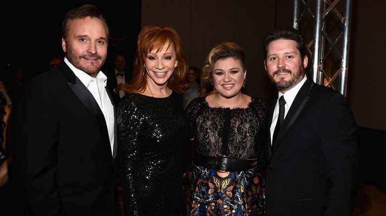 Reba McEntire, Narvel Blackstock, Kelly Clarkson et Brandon Blackstock