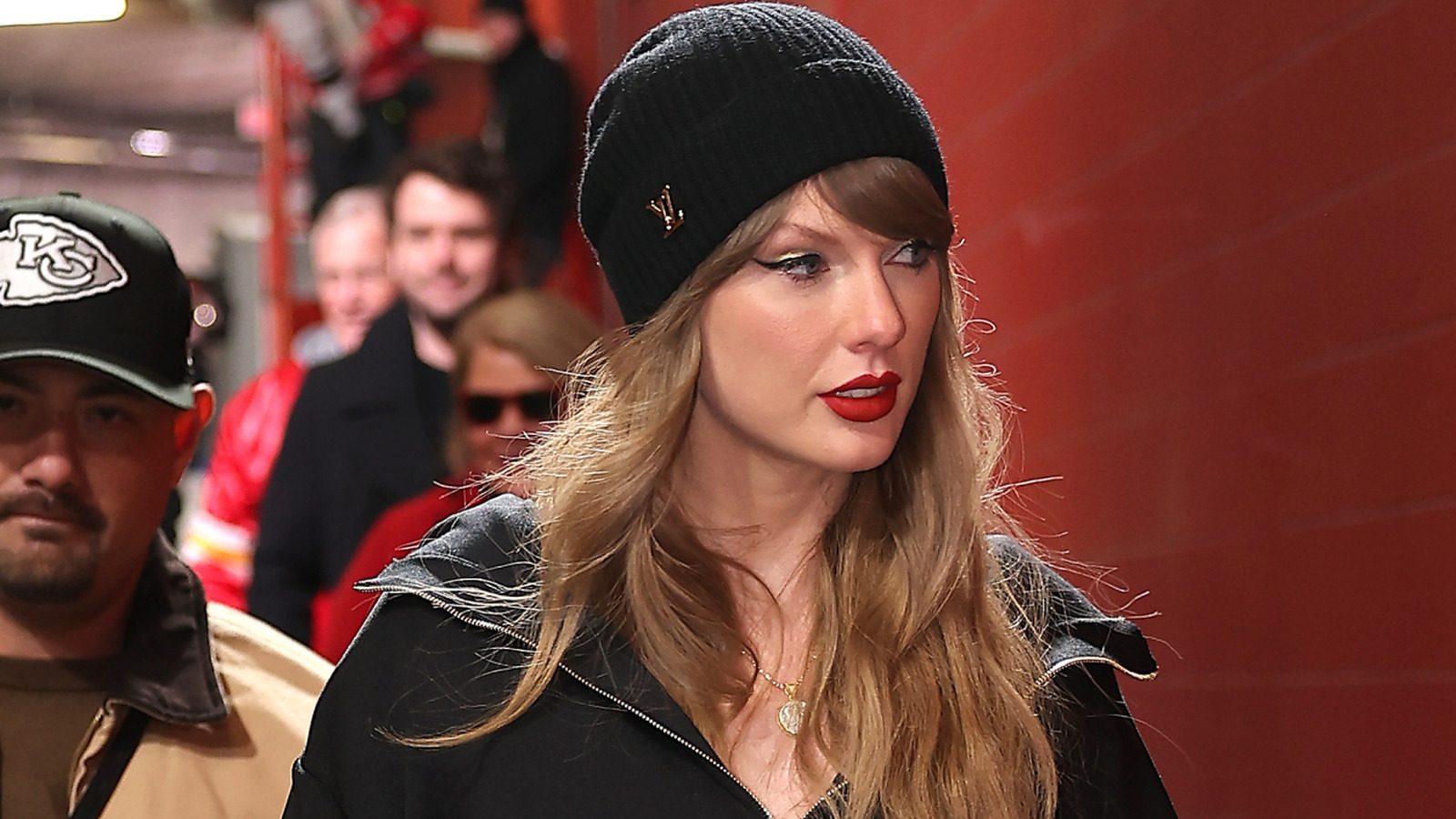 Chaque petit détail de tenue de l'apparence des nouveaux sommets de Taylor Swift
