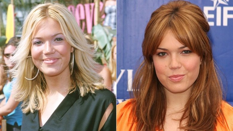 Mandy Moore posant pour des photos avec des cheveux blonds et avec des cheveux auburn