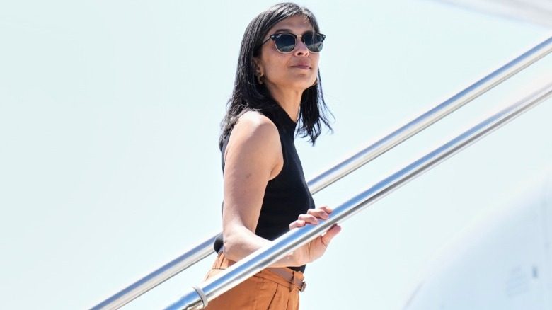 Usha Vance Boards Air Force Two en Italie