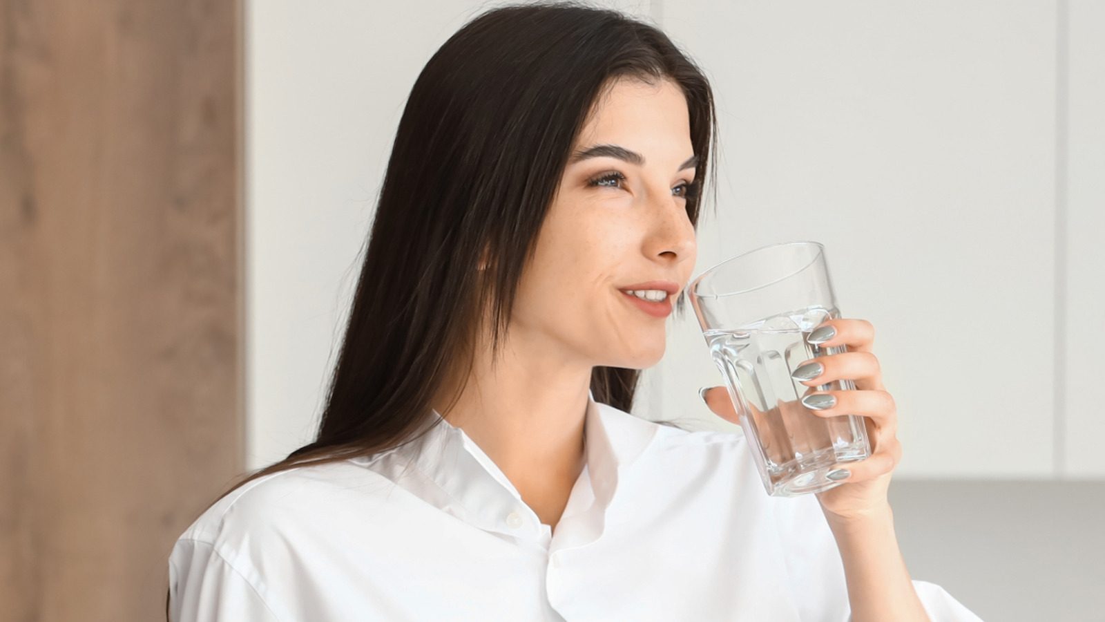 Qu'arrive-t-il à votre visage si vous ne buvez pas assez d'eau?