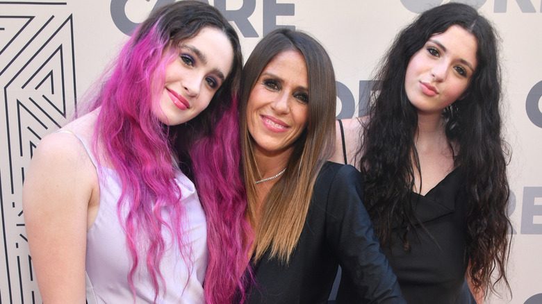 Soleil Moon Frye avec ses deux filles, Poet et Jagger