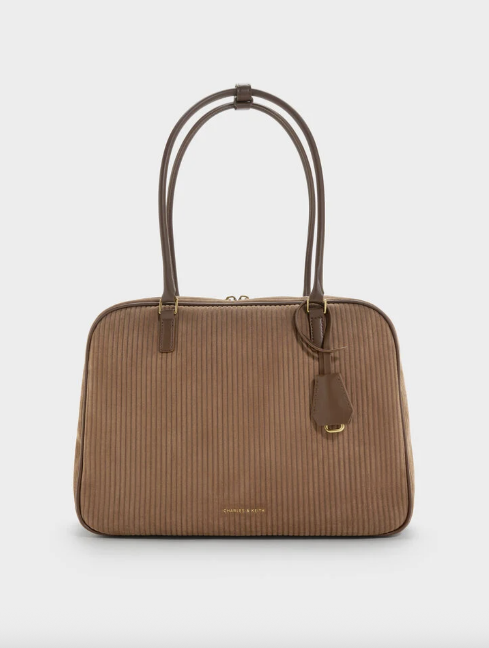 Sac bowling en velours côtelé marron moka (129 euros)