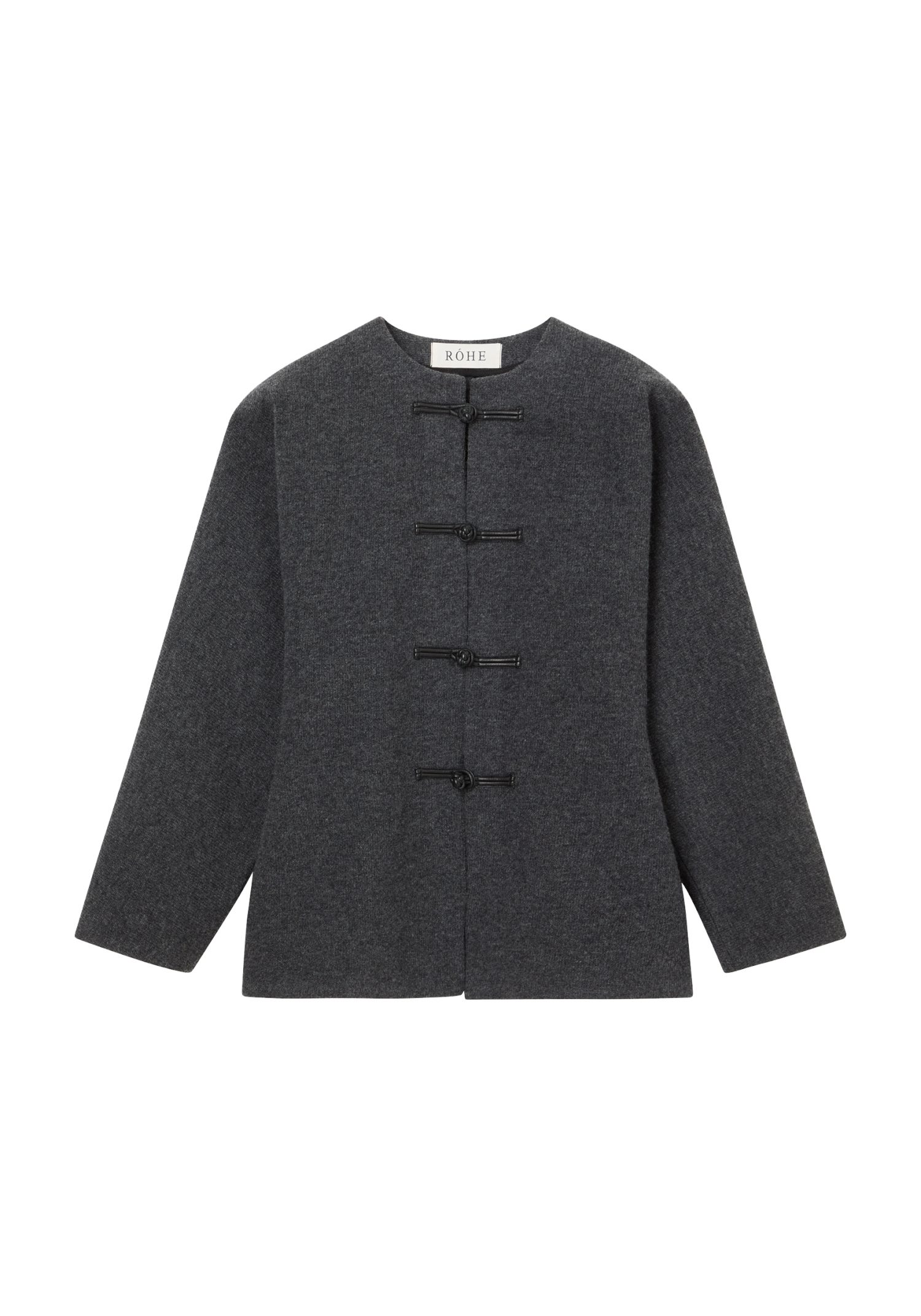 Veste mandarin (825 euros) Róhe.