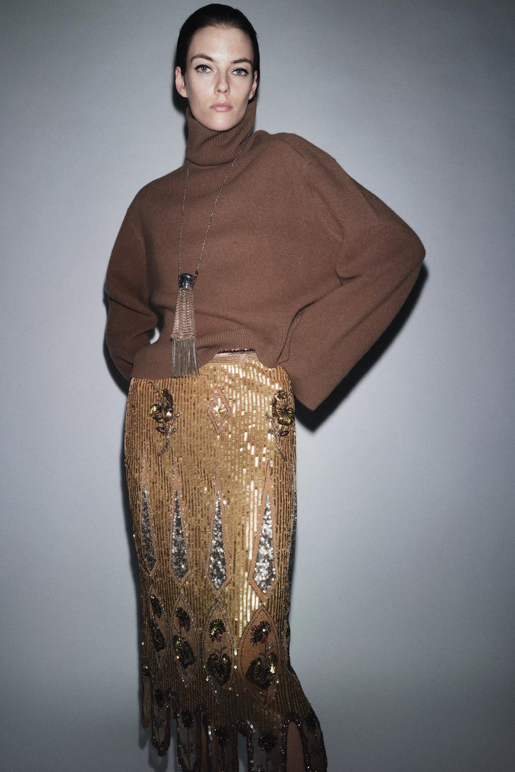 Jupe à sequins dorés, de chez Zara (189 euros). Réf. 7521/616/302