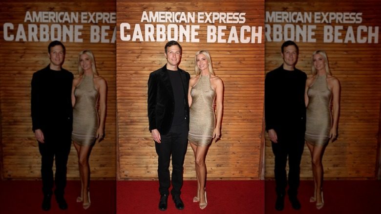 Ivanka Trump posant avec Jared Kushner en 2025
