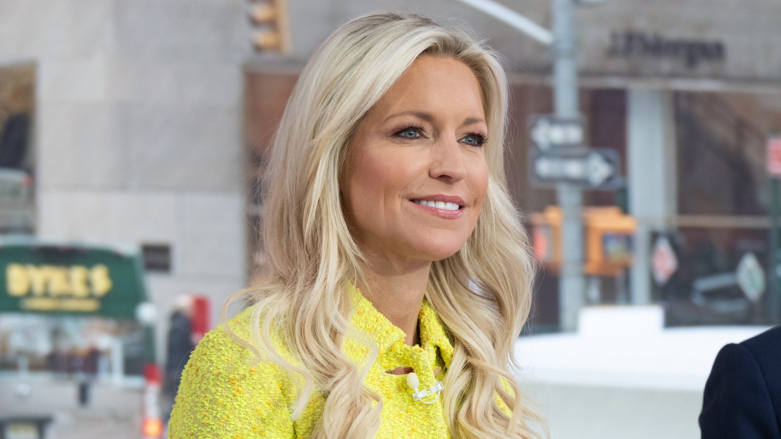 La tenue inappropriée d'Ainsley Earhardt lors de la promotion d'un livre pour enfants la hantera toujours