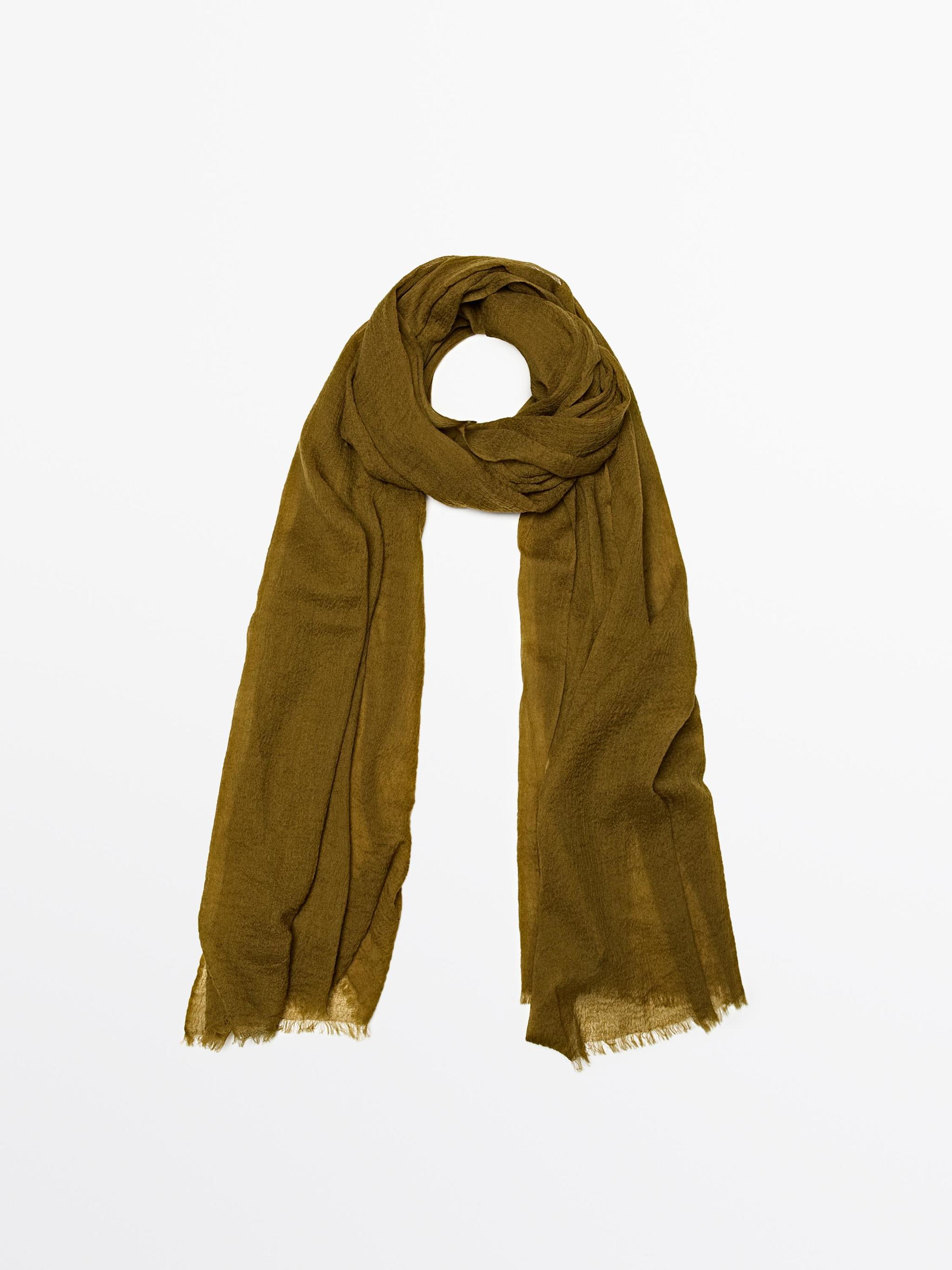 Echarpe en laine (39,95 euros)
