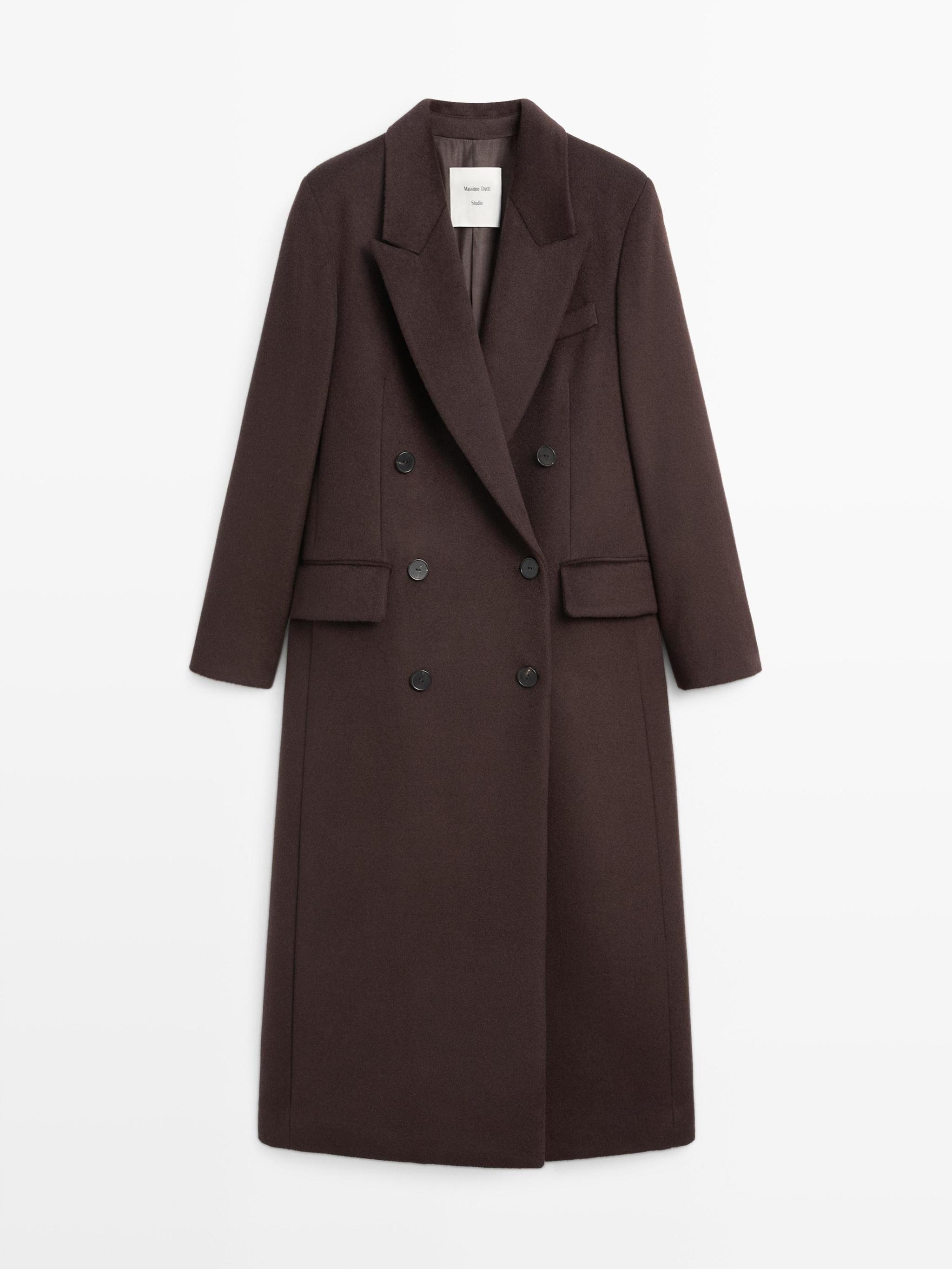 Manteau en laine marron (299 euros)