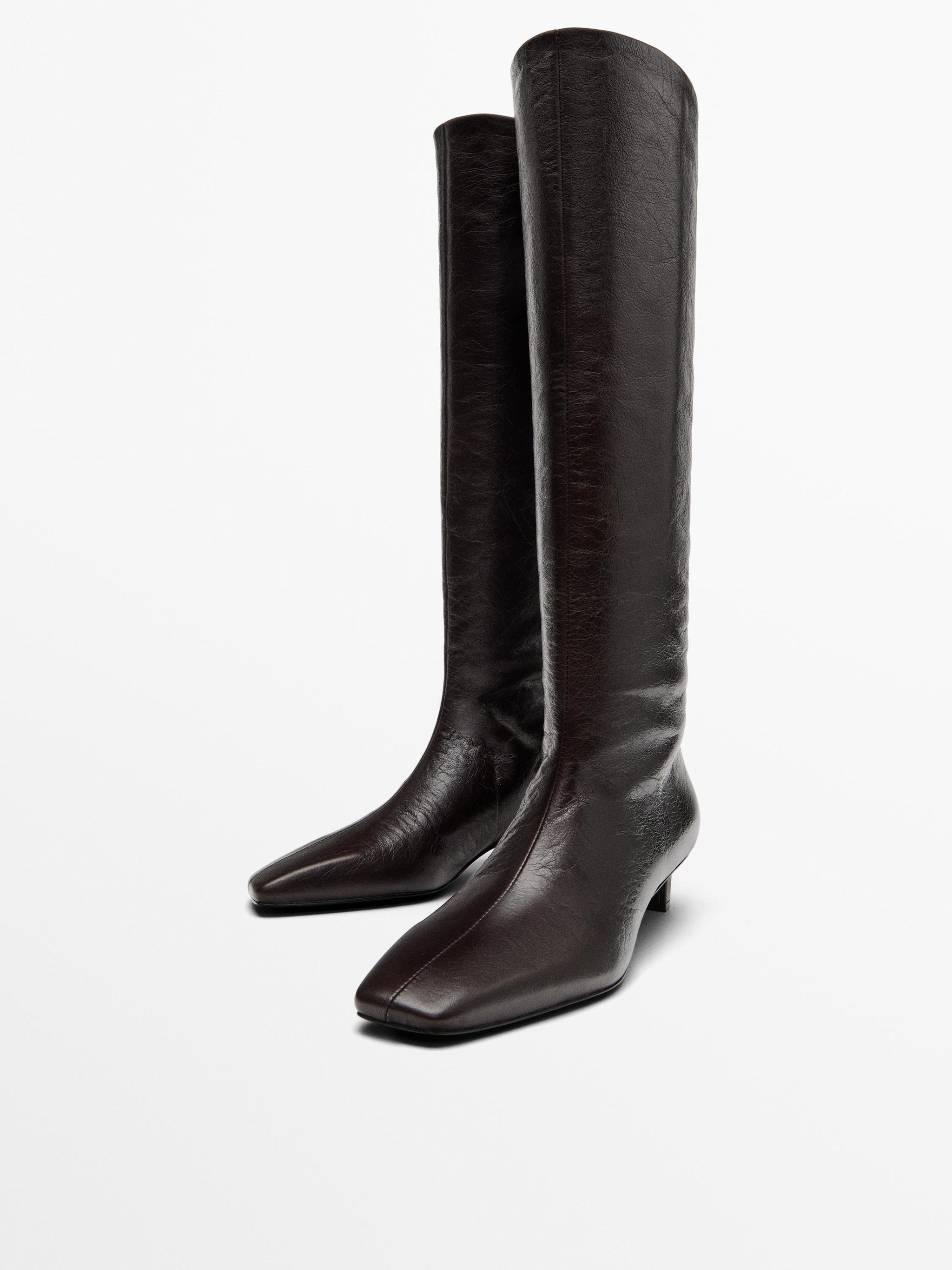 Bottes marron (189 euros)