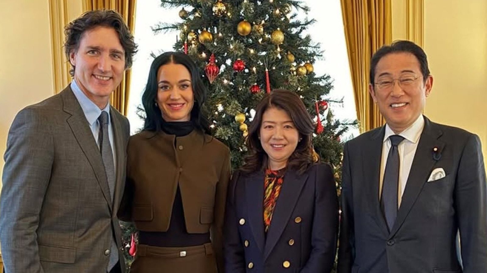 La tenue inappropriée de Katy Perry pour rencontrer un leader mondial a mis Internet en ruine