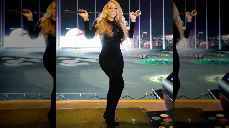 Mariah Carey joue au golf