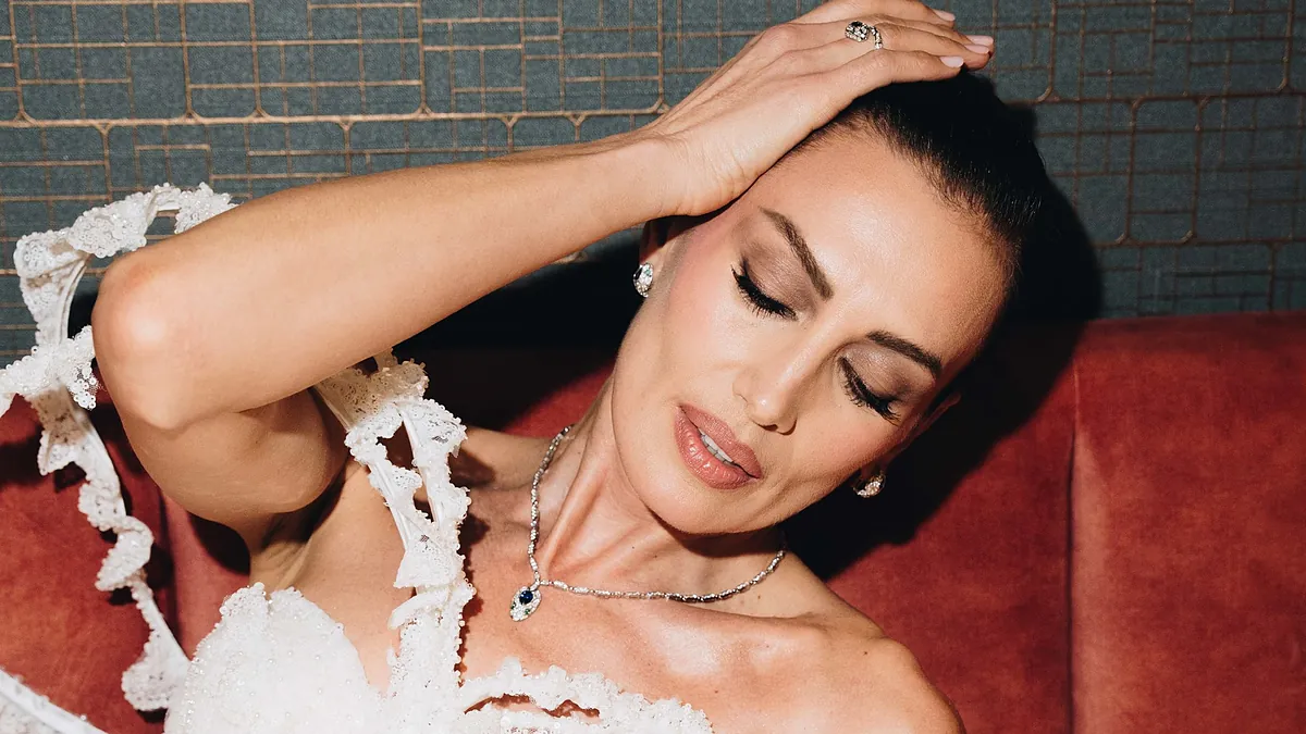 Nieves Álvarez éblouit au Goya avec une création Couture (la plus spéciale de la soirée) et des bijoux Bvlgari spectaculaires