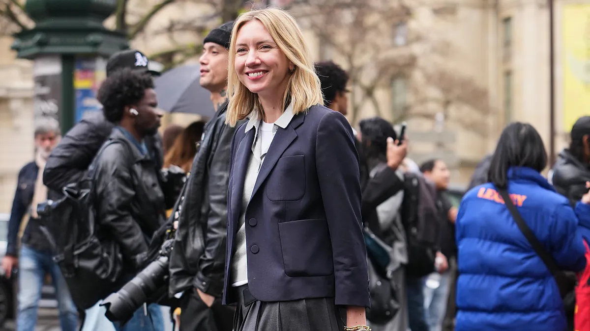 C'est le seul look vu lors des fashion week qui continue d'être porté quelles que soient les tendances (et que vous avez sûrement dans votre dressing)