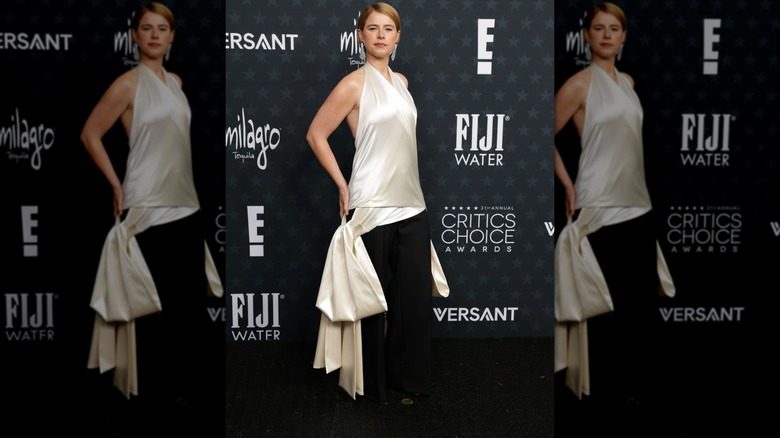 Jessie Buckley aux Critics Choice Awards 2026