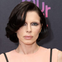 Les photos avant et après de Julia Fox prouvent à quel point Hollywood l'a changée