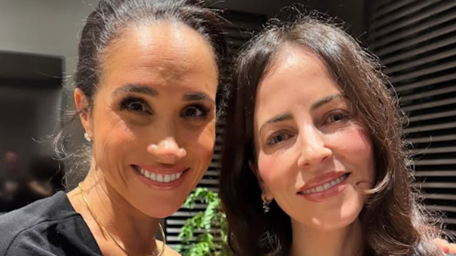 Meghan Markle prouve qu'elle est libre des règles de style royal avec un voyage "inapproprié" en Australie