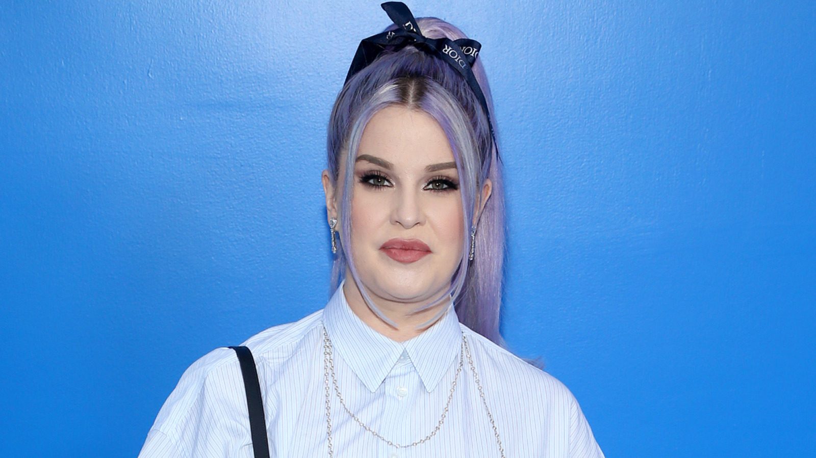 Les photos côte à côte de Kelly Osbourne mettent en évidence sa rumeur de chirurgie plastique