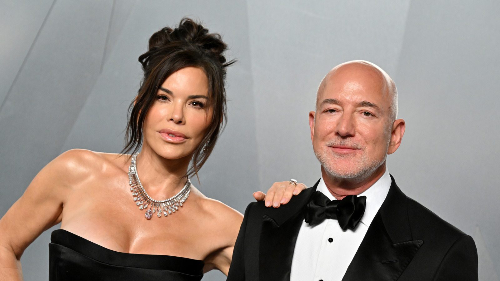 Lauren Sánchez Bezos a des pensées surprenantes sur l'une de ses tenues les plus inappropriées