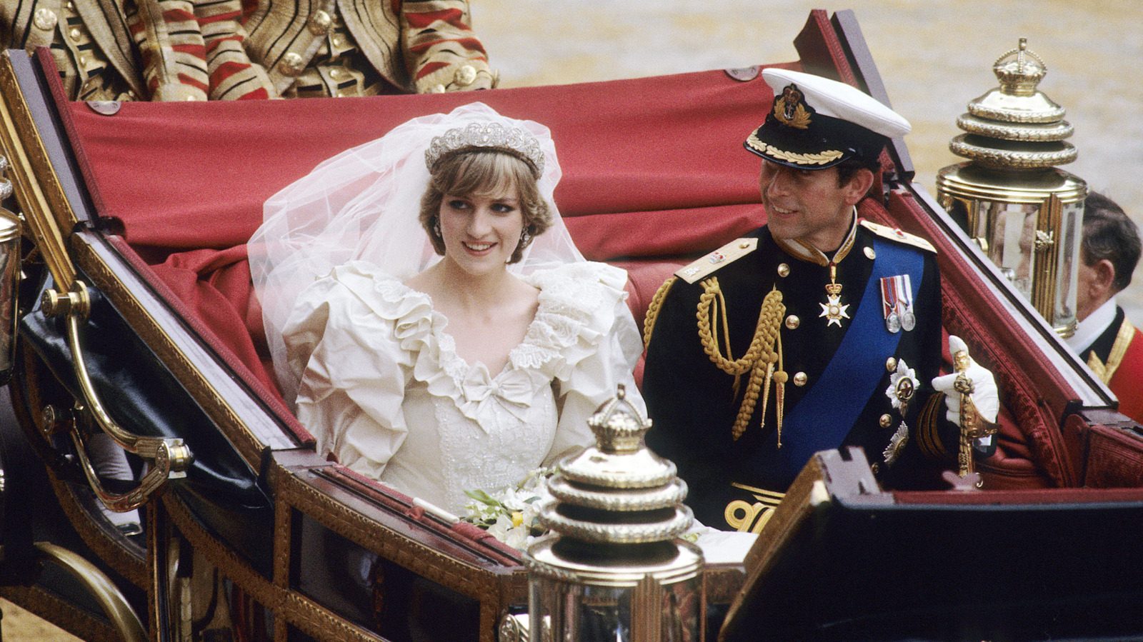 Robes de mariée de la famille royale, classées du moins au plus unique